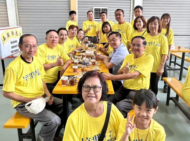 笨珍各大社团商要 与 YB 陈勇鸣一同享用早餐