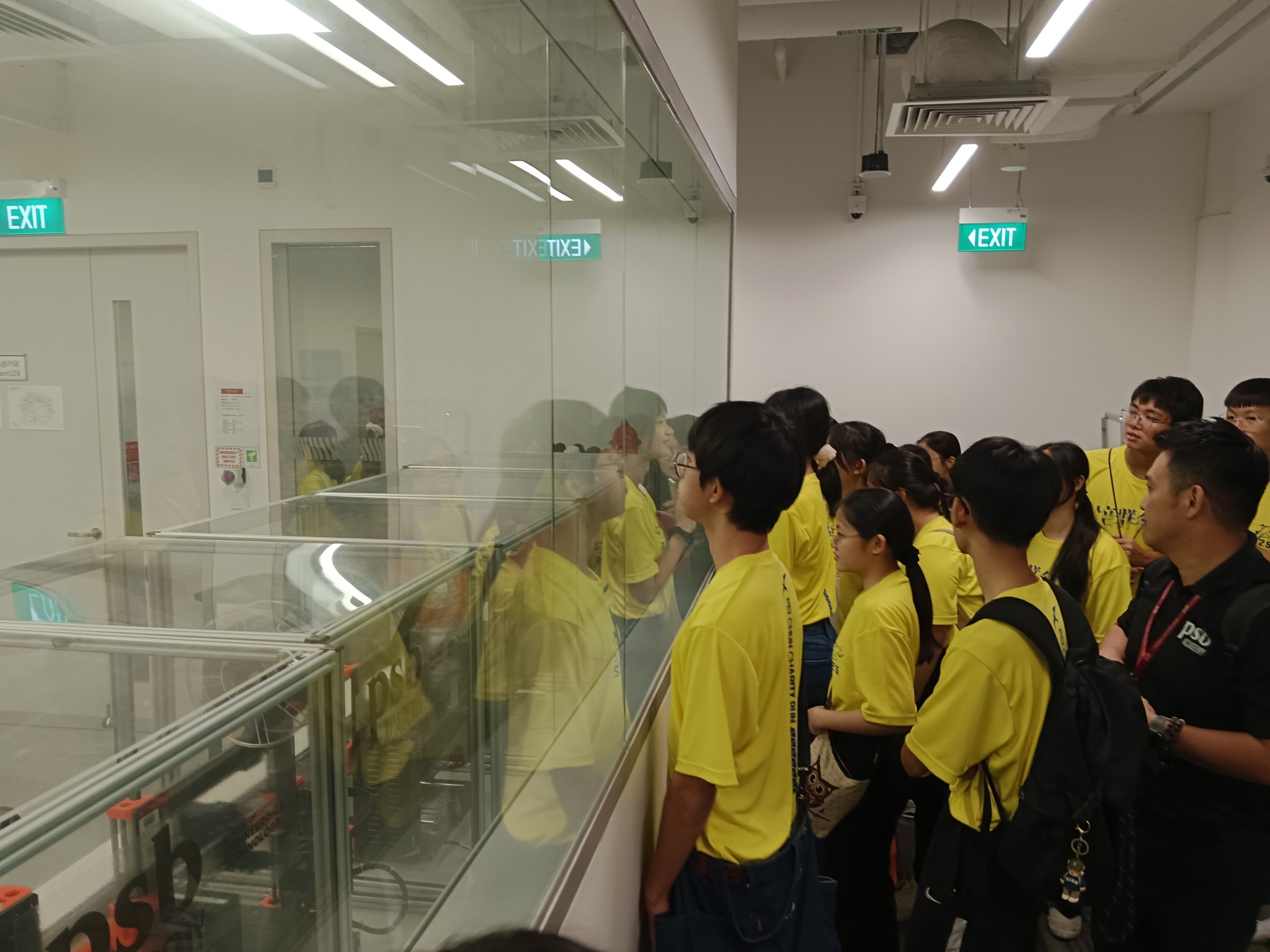 596806121_1430425335759436_8299269911092005211_n