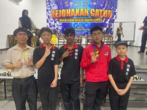 本校许维杰同学荣膺笨珍县西洋象棋15岁组选拔赛冠军 将代表出战州赛