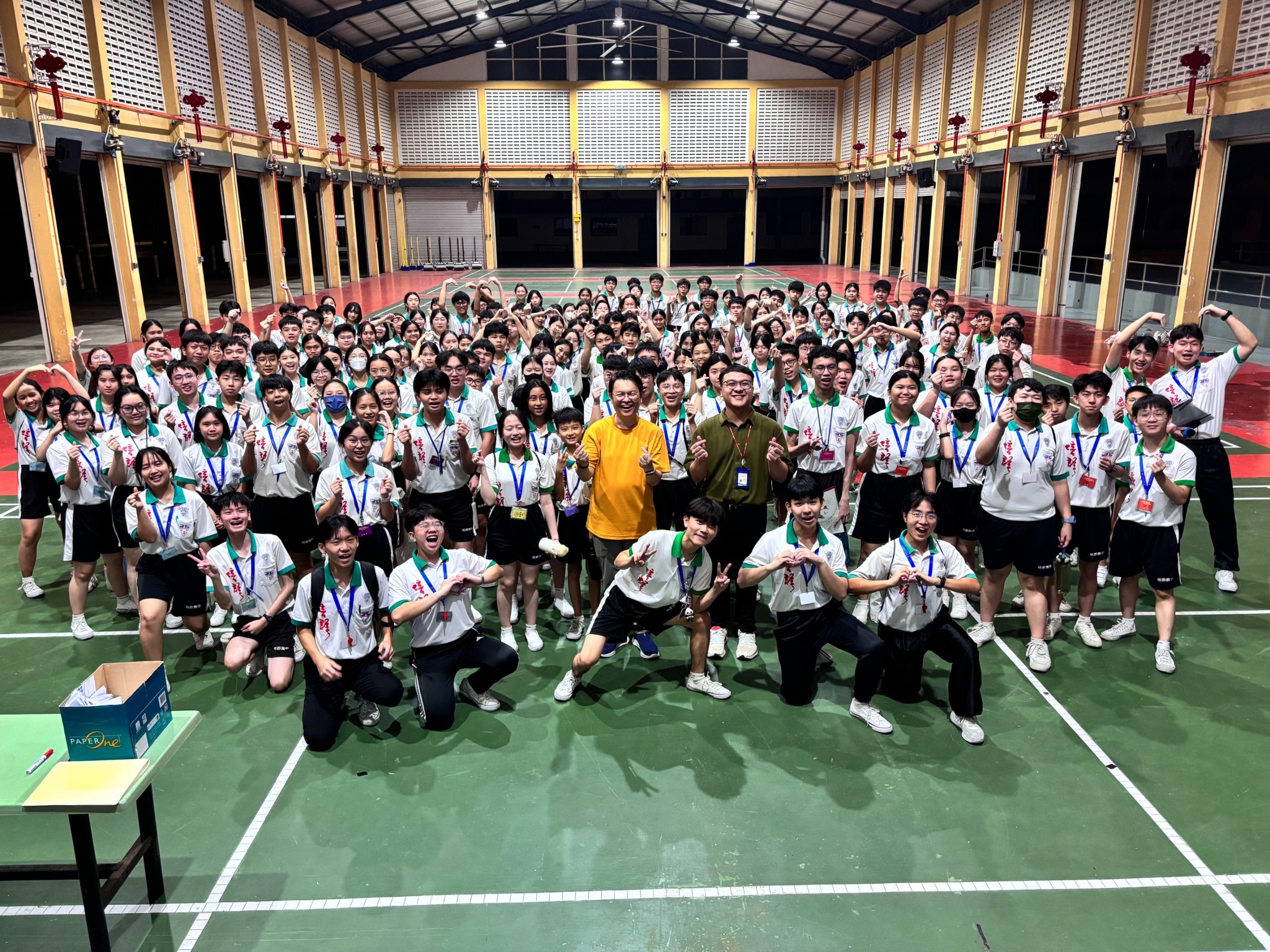 特邀校外讲师授课，为营员提供专业的领导力培训