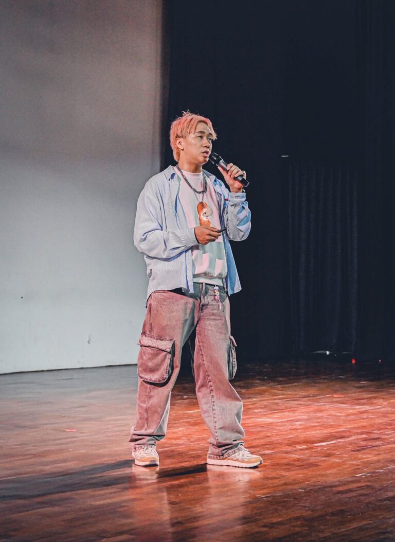西西歪现场针对自媒体经营与发展课题进行分享