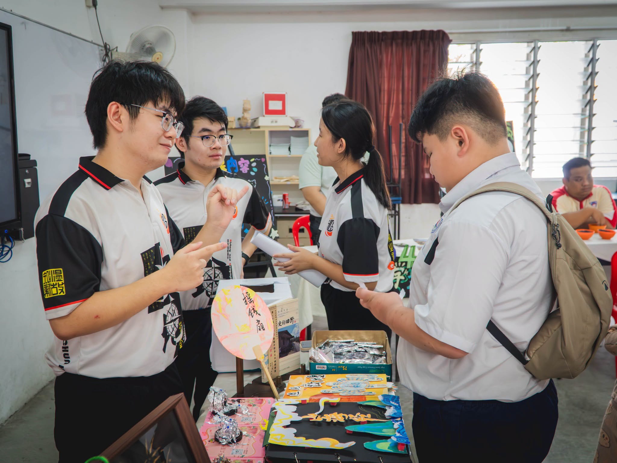 培群独中入学试继续举办“聚·献3.0”联课社团开放活动，让家长与小六生感受联课活动的精彩。6